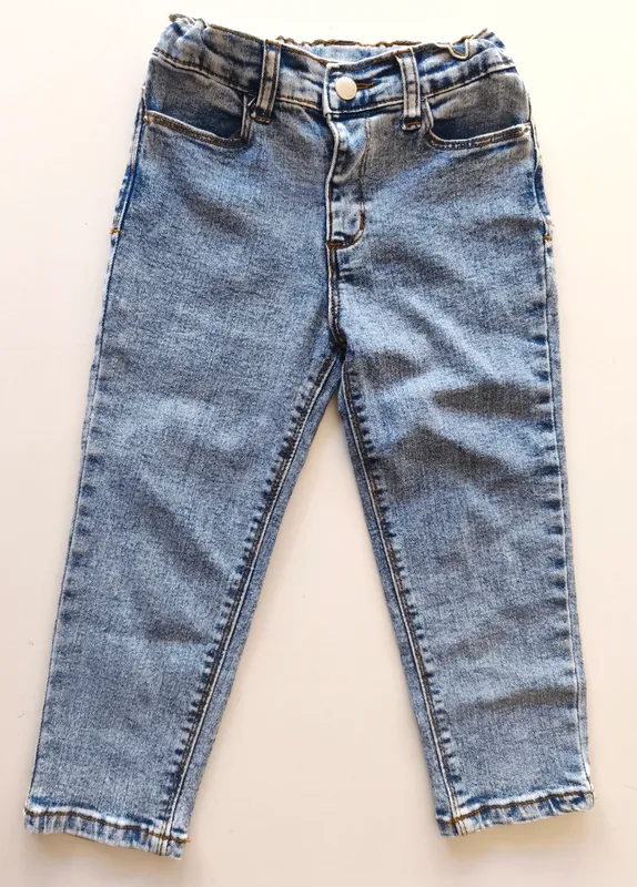 Pack look completo niño. talle: 4. 5 Prendas.