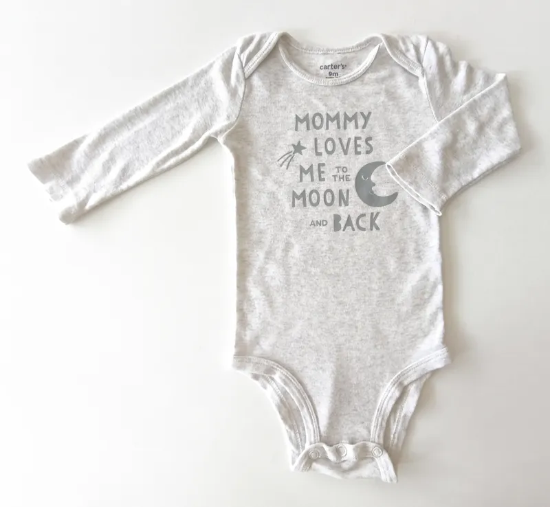 Body manga larga. carter's. talle: 9 meses.
