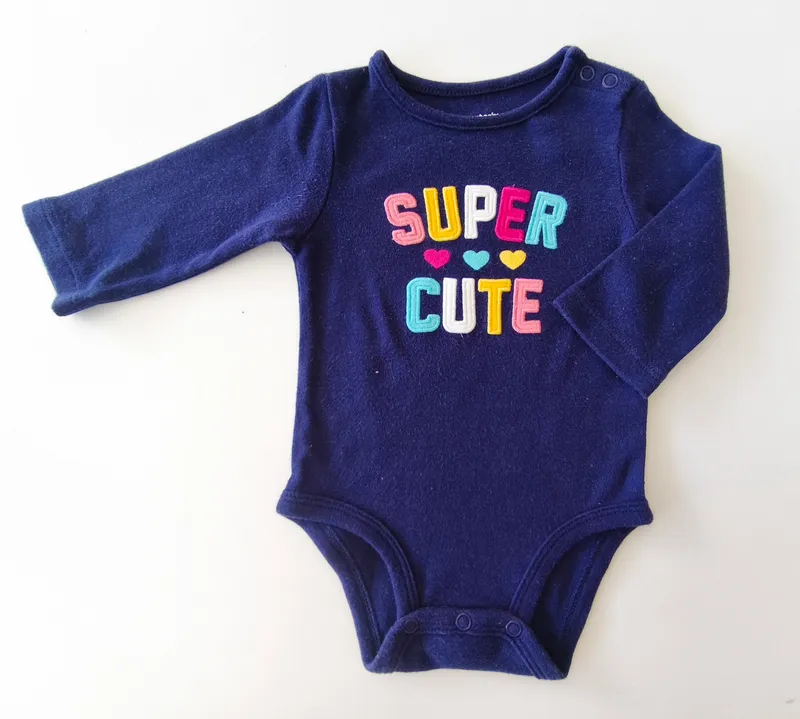 Body manga larga. carter's. talle: 3 meses.