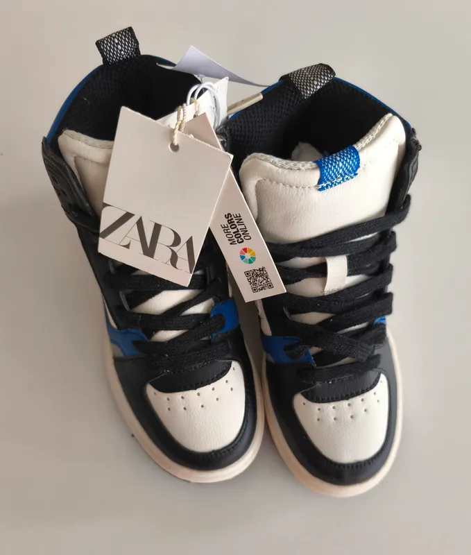 Championes. zara. talle: 31 eur.