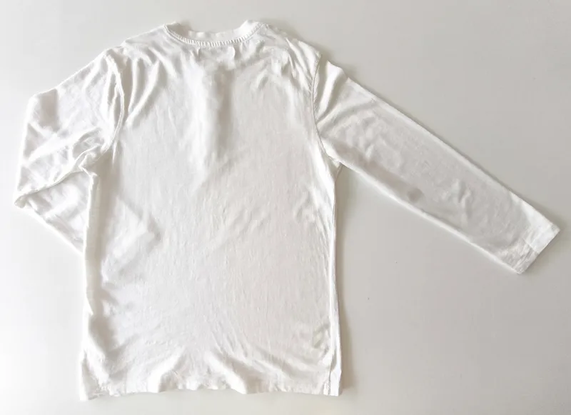 Remera manga larga. zara. talle: 8.