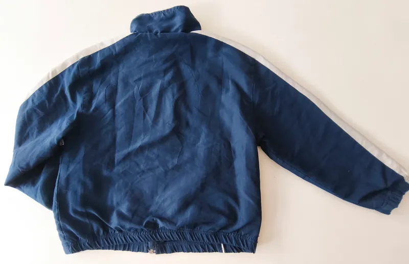 Campera. reebok. talle: 8.