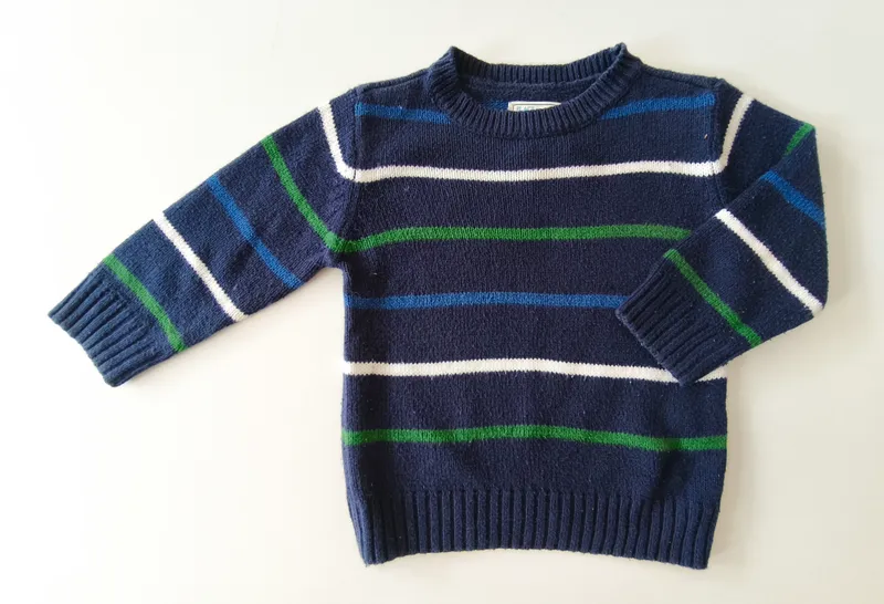 Sweater. talle: 12 - 18 meses.