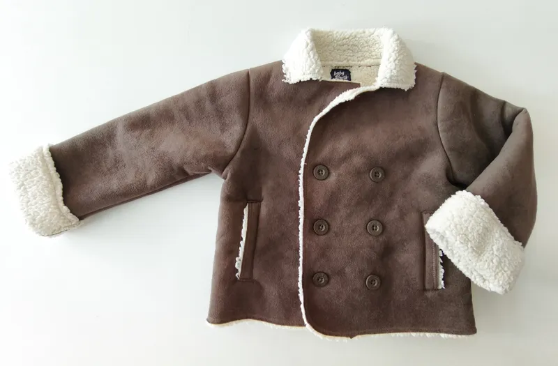 Tapado gamulan. baby b'gosh. talle: 24 meses.