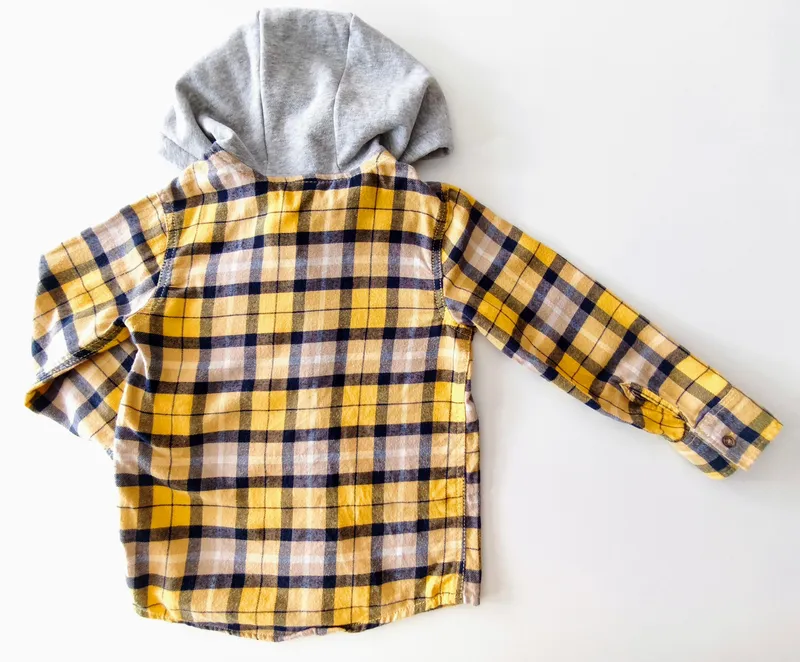 Camisa manga larga. carter's. talle: 4.