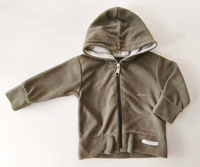 Conjunto deportivo. pappolino. talle: 3 - 6 meses.