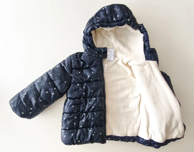Campera. urb. talle: 18 meses.