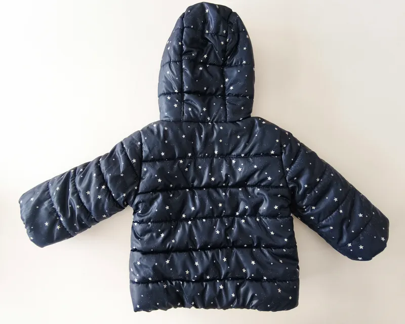 Campera. urb. talle: 18 meses.