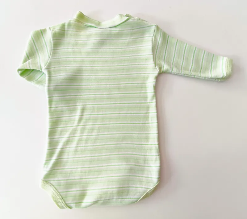 Body manga larga. sassy. talle: 0 - 3 meses.