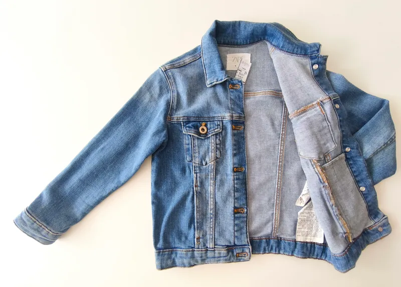 Campera de jean. zara. talle: 8.