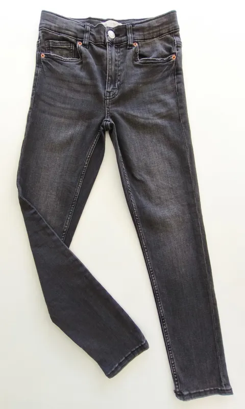 Pantalón. zara. talle: 11 - 12.