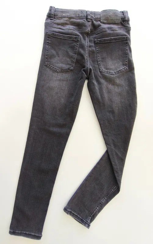 Pantalón. zara. talle: 11 - 12.