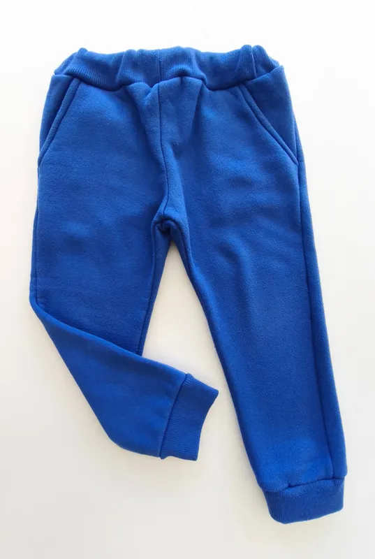 Jogging. sky blue. talle: 4.