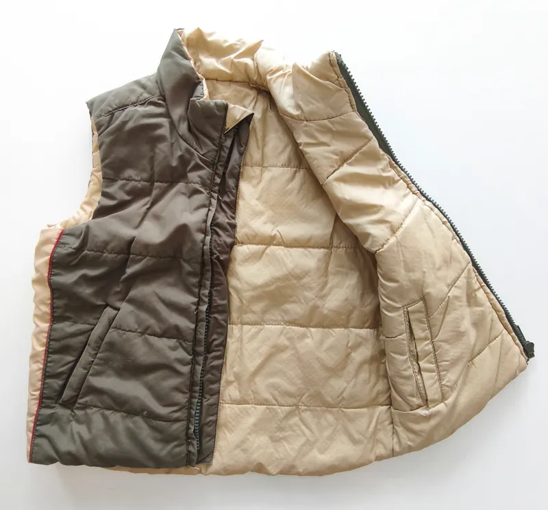 Chaleco. zara. talle: 3.