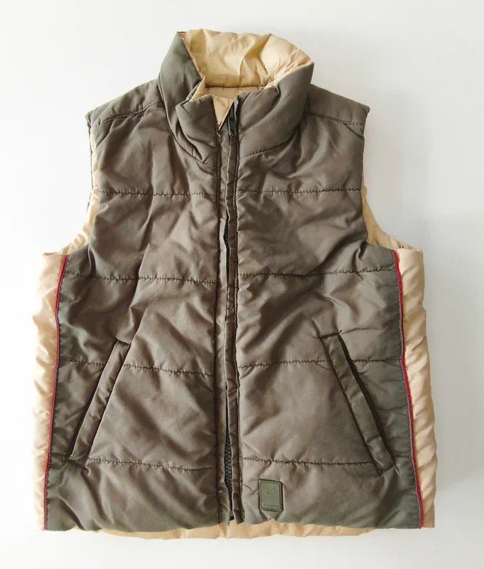 Chaleco. zara. talle: 3.