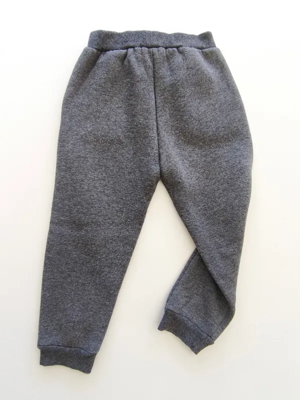 Jogging. little collections. talle: 4.