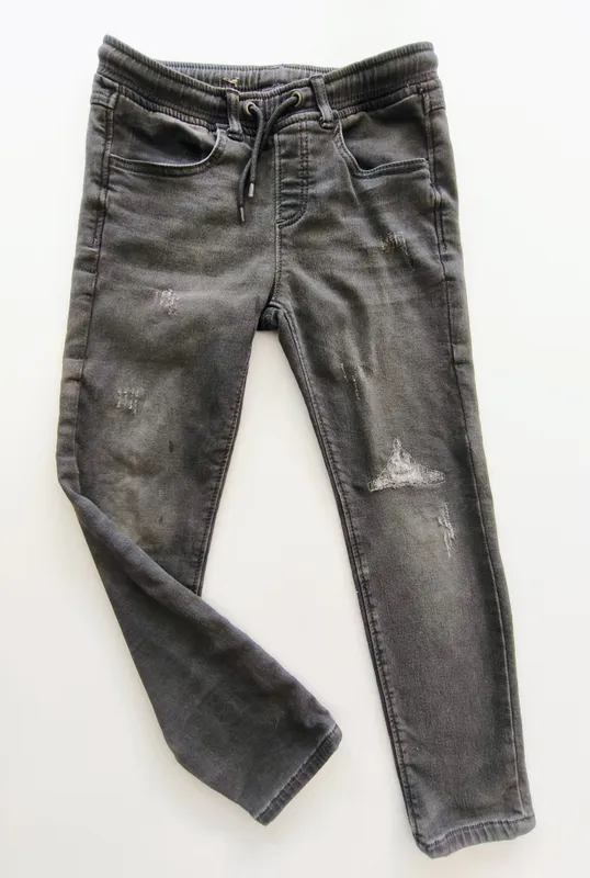 Jogger. zara. talle: 8.