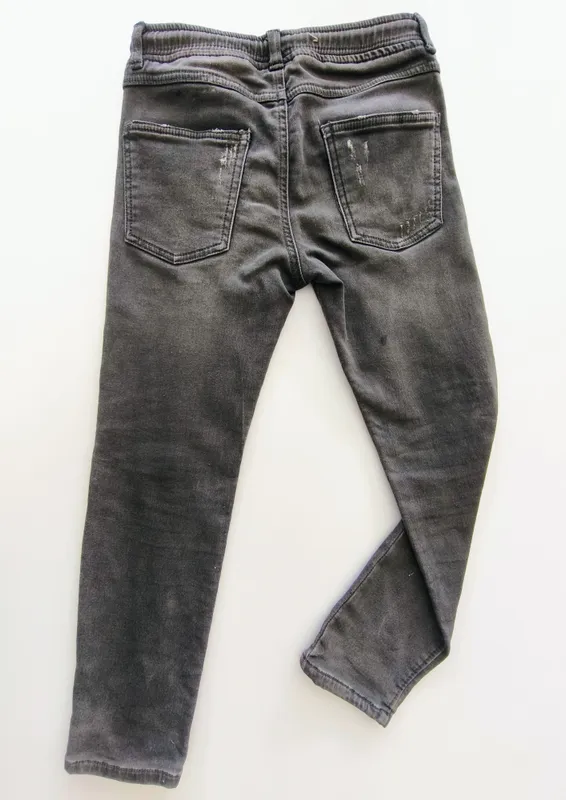 Jogger. zara. talle: 8.