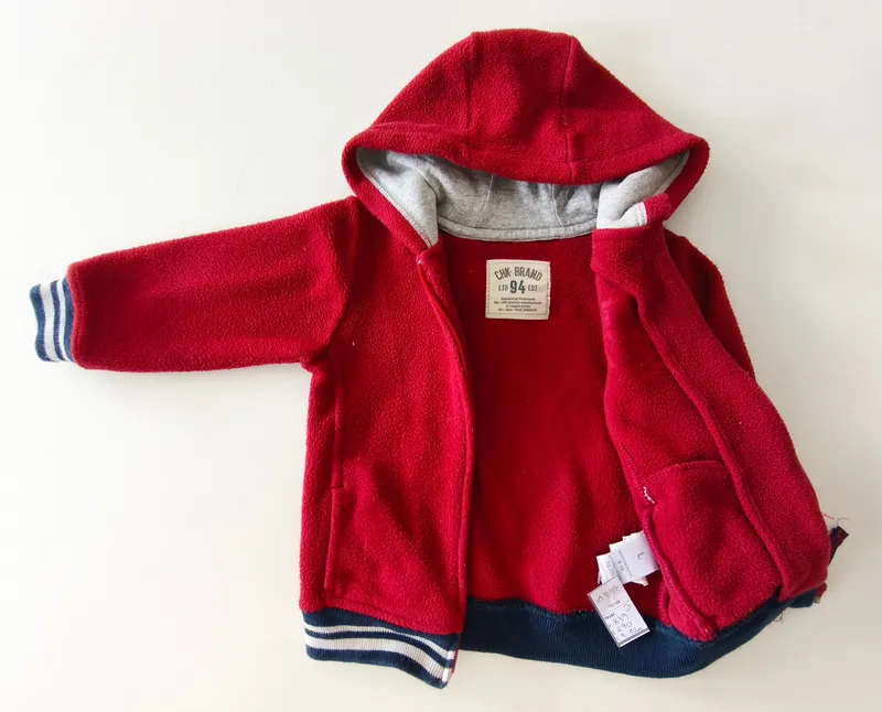 Campera. cheeky. talle: 9 - 12 meses.