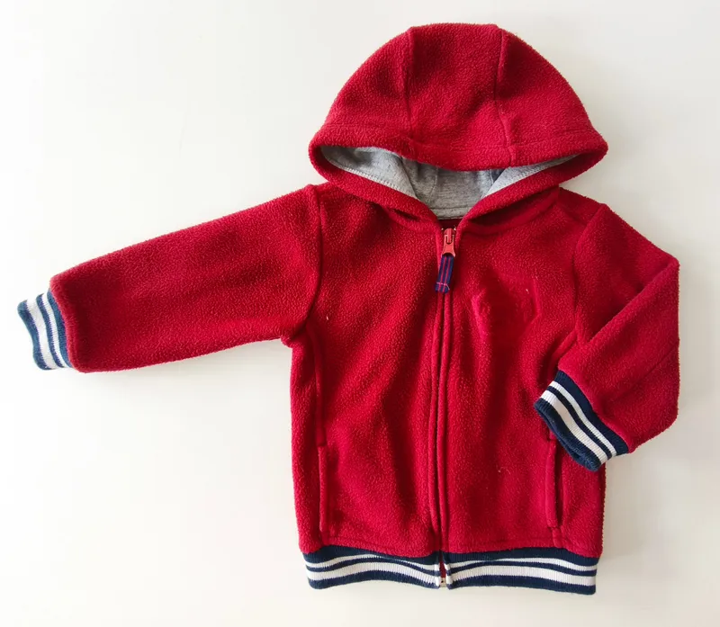 Campera. cheeky. talle: 9 - 12 meses.