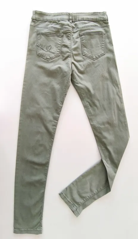 Pantalón. la girls. talle: 11 - 12.