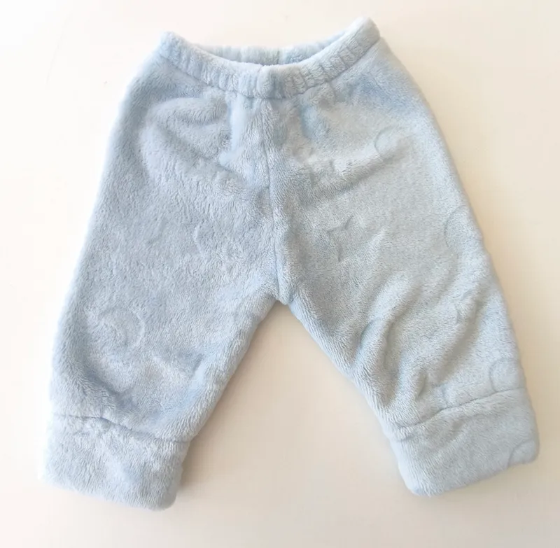 Conjunto de polar. talle: 0 - 3 meses.