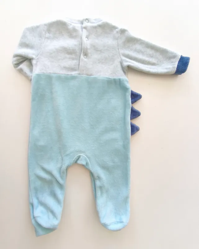 Pijama enterito. pillin. talle: 3 meses.