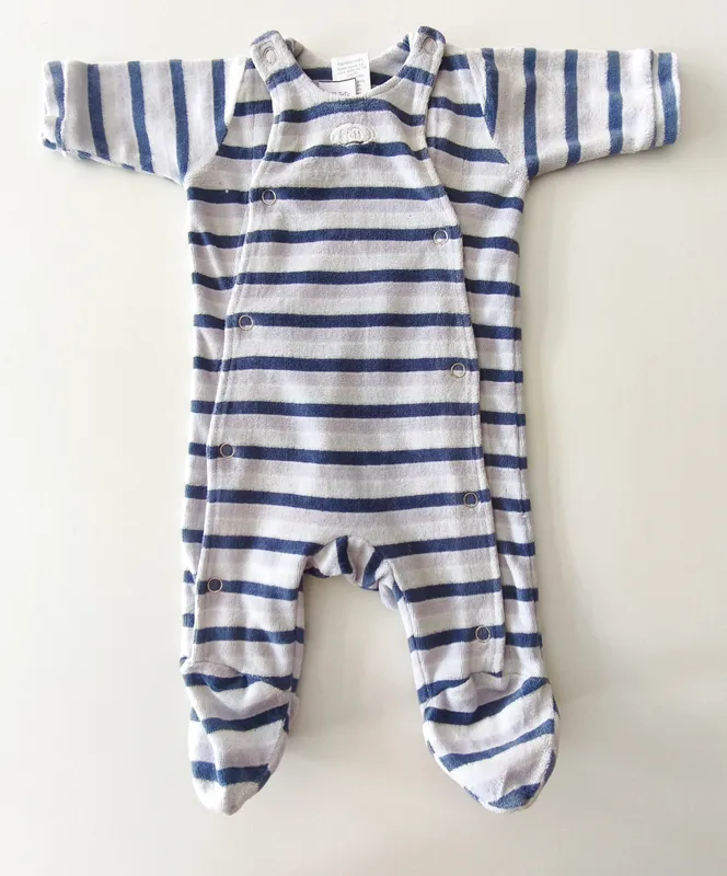 Pijama enterito. humpty dumpty. talle: r.n.