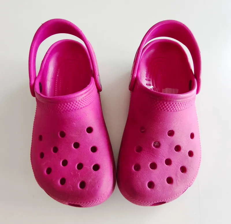 Crocs. crocs. talle: j1/32 - 33.
