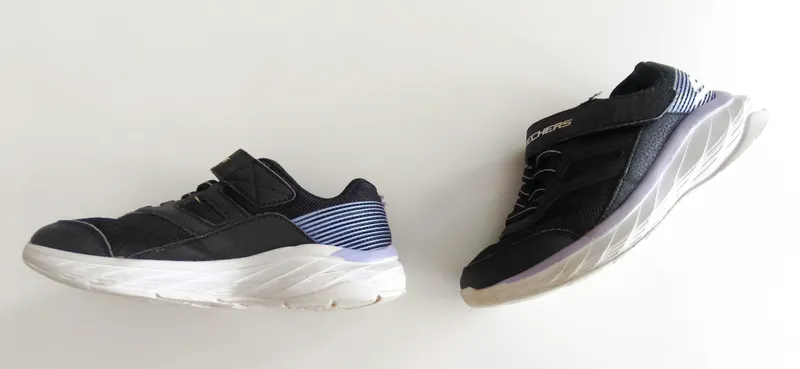 Championes. skechers. talle: 33.