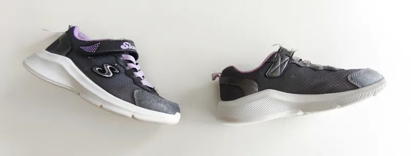 Championes. skechers. talle: 33.