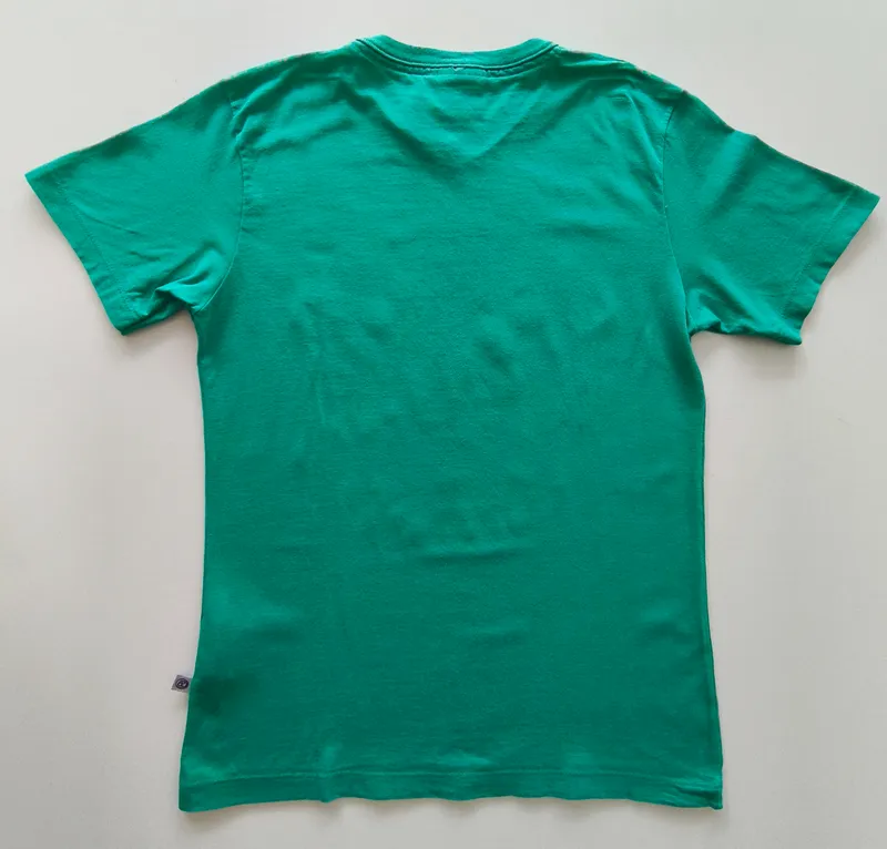 Remera escote en v. manga corta. talle: 10.