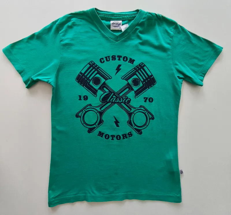 Remera escote en v. manga corta. talle: 10.