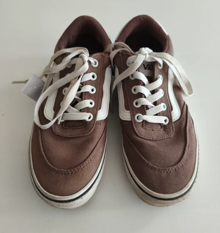 Championes. vans. talle: 36 eur.