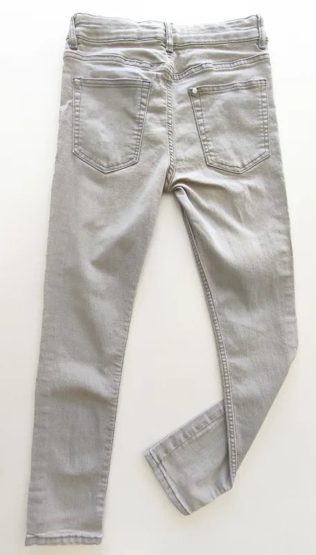 Jean. h&m. talle: 10 - 11.