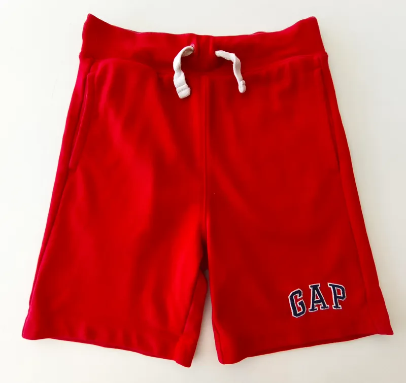 Short. gap. talle: 6 - 7.
