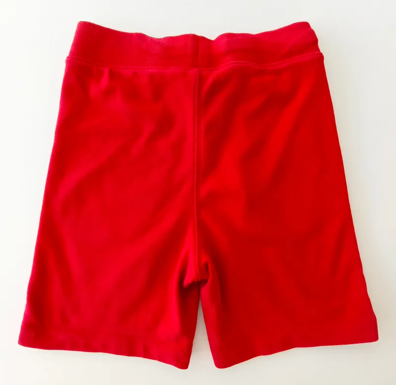 Short. gap. talle: 6 - 7.