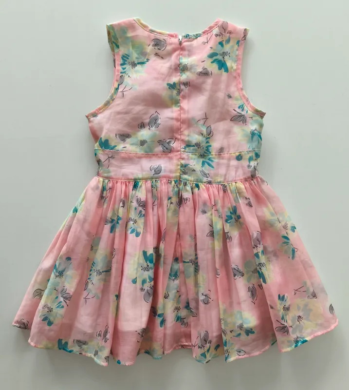 Vestido de fiesta. Talle: 3-4. 