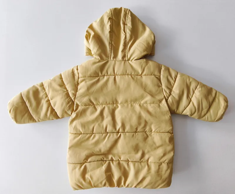 campera. Bas. Talle: 9 - 12 meses. 