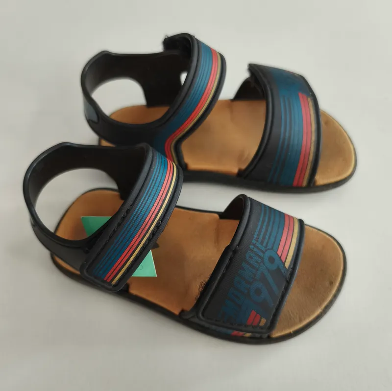 sandalias. Mormaii. Talle: 22-23. 