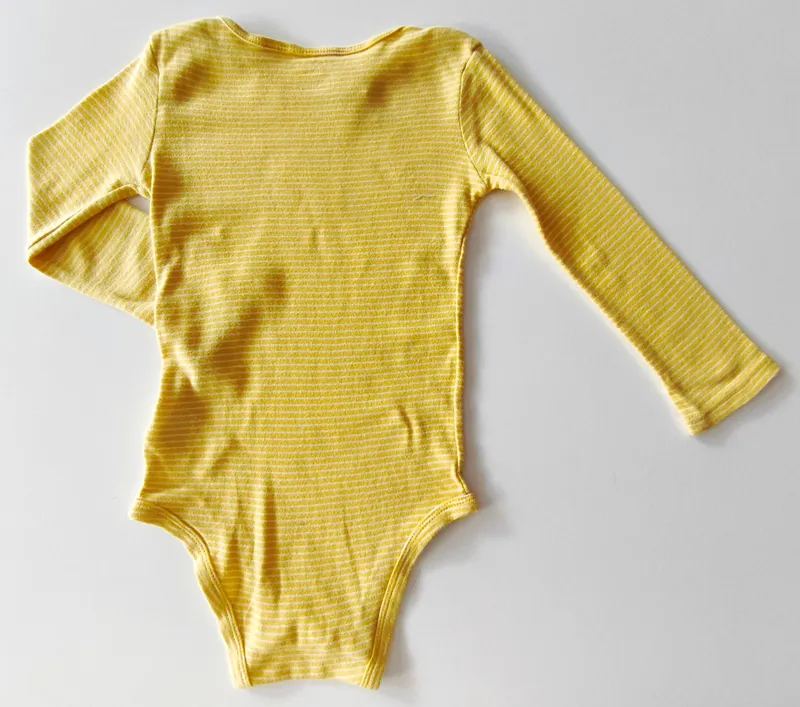 Body manga larga. Carter's. Talle 24 meses.
