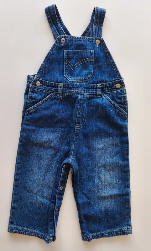 Enterito de jean. Talle: 12 - 18M.