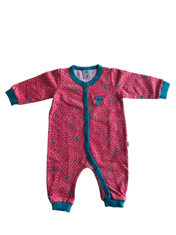 Pijama enterizo. Hering. Talle: 6-9M.