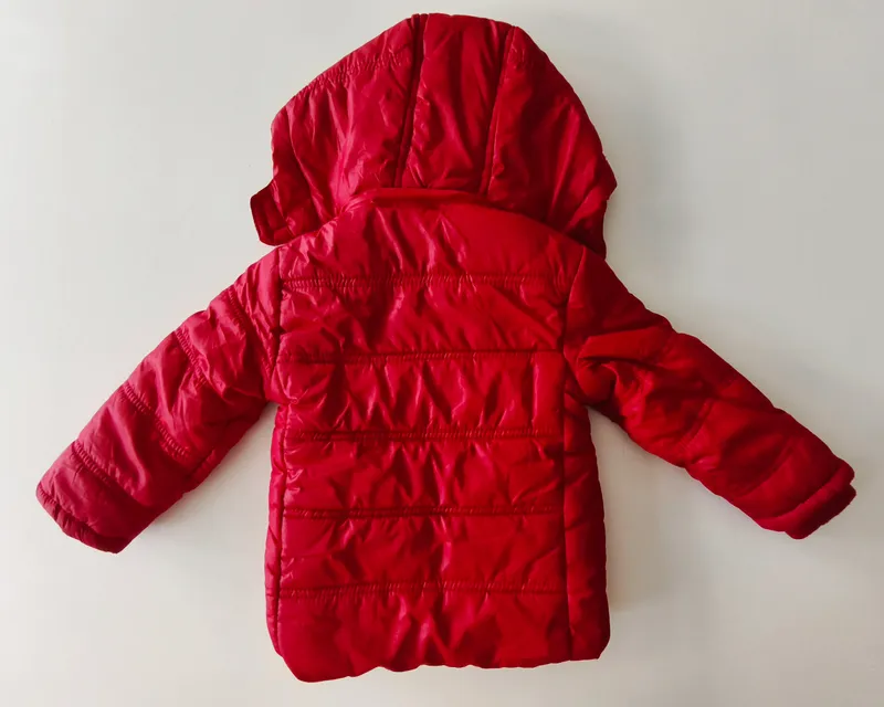 Campera. Bas. talle: 18 meses. 