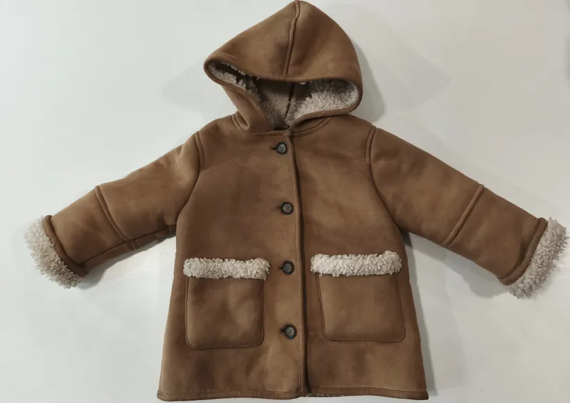 Mini Gamulán. Zara. Talle 3. 