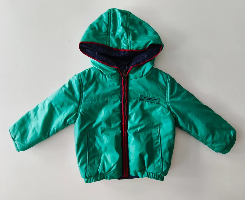 Campera. Sky blue. Talle: 9 - 12 meses. 