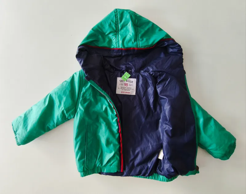 Campera. Sky blue. Talle: 9 - 12 meses. 
