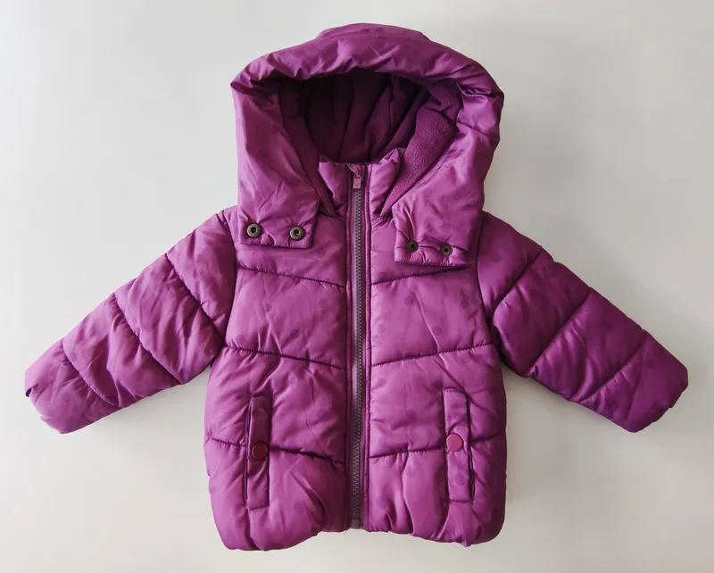 campera. Bas. Talle: 6 - 9 meses. 