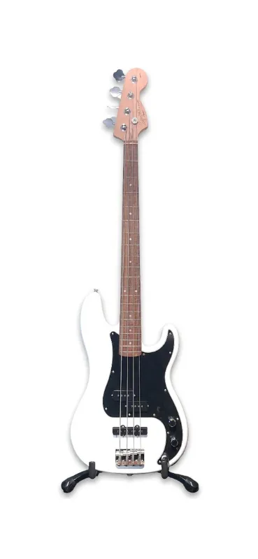 Bajo squier affinity pj