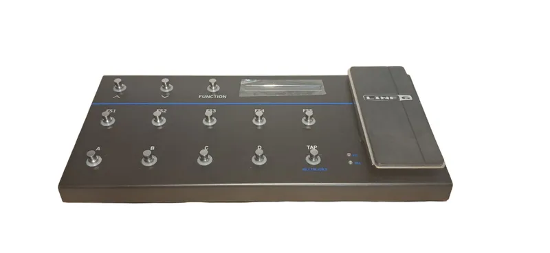 Amplificador line 6 amplifi 75 + fbv3 foot controller